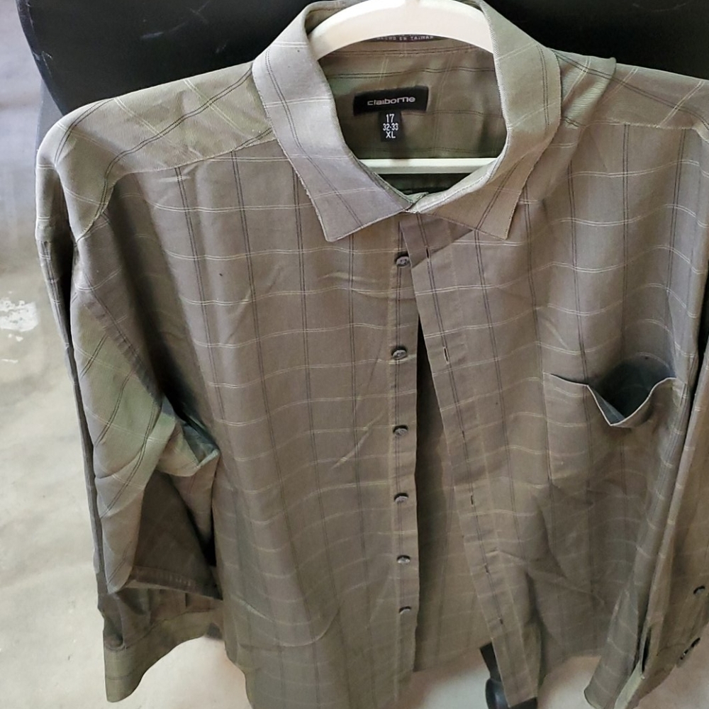 Men's dress shirt